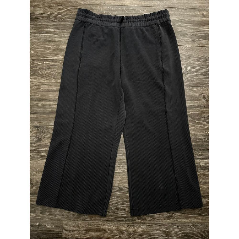 Lululemon Ribbed Softstreme Mid-Rise Wide-Leg Cropped Pant 25" Graphite Grey 14